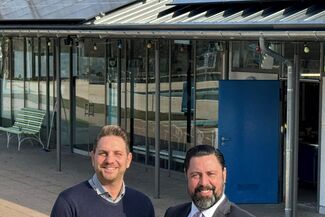 Freibad-Dachsanierung mit Photovoltaik ausgeführt